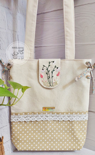 توت بگ گلدوزی