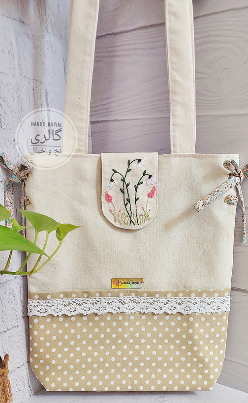 توت بگ گلدوزی