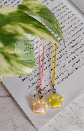 فون چارم یا آویز گوشی پنجه در دو رنگ